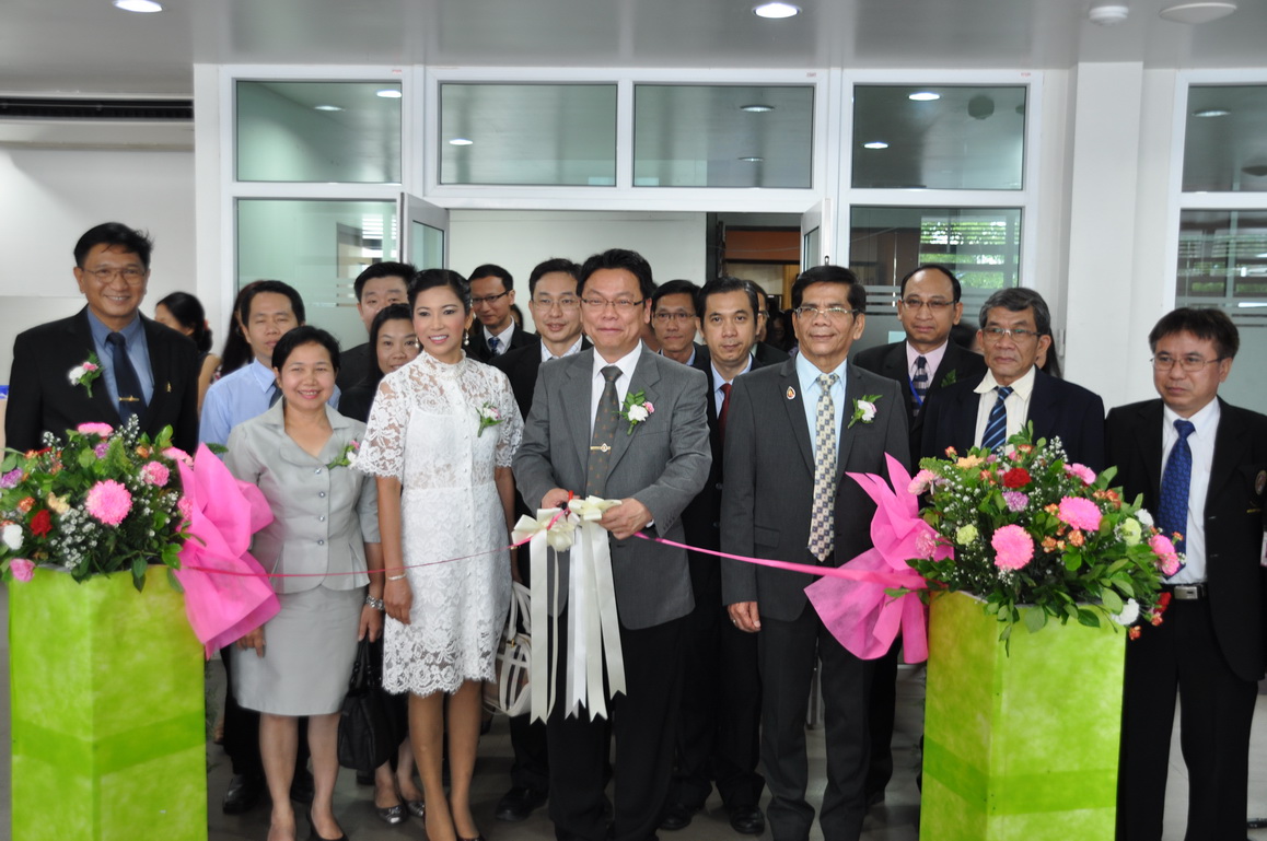 การประชุมวิชาการและนำเสนอผลงานวิจัยระดับชาติและนานาชาติ ครั้งที่ 5 ม.ราชภัฏสวนสุนันทา (24 – 25 เมษายน 2557)