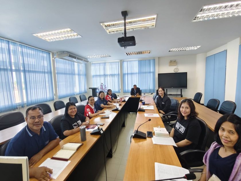 บัณฑิตวิทยาลัย มหาวิทยาลัยราชภัฏสุราษฎร์ธานี ประชุมบุคลากรประจำเดือนตุลาคม 2568